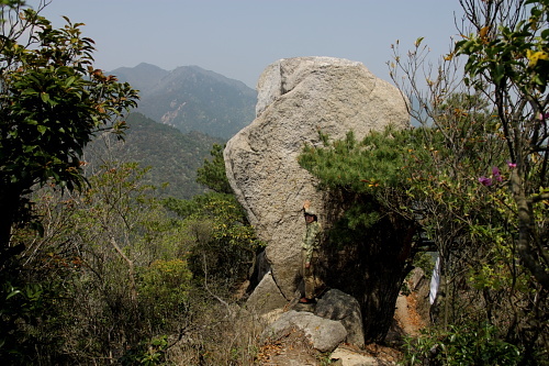 臼杵岩と仙ヶ岳